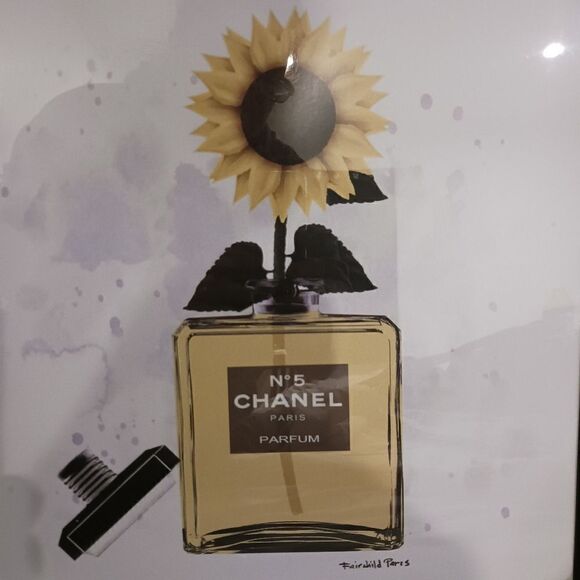 FAIRCHILD PARIS Framed Art CHANEL with SunFlower - Picture 2 of 4